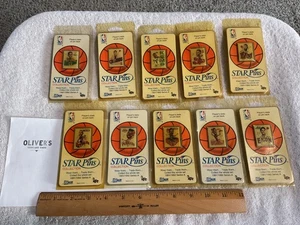 Lotes de prendedores estrella de la NBA 1991-92 serie A - Imagen 1 de 50