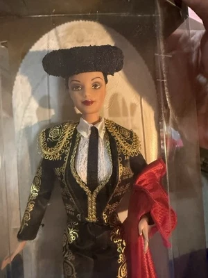 Bonecas do Mundo 20 Anos Aniversário Barbie Espanhola Edição de Colecionador NRFB - Imagem 1 de 4