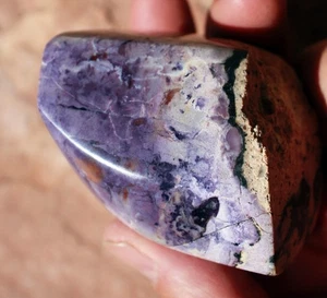 Polierter Utah Tiffany Stein • 242 Gramm / 8,5 Unzen - Bild 1 von 8