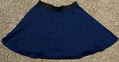 Forever 21+ Women’s XL Skirt Blue Black Plaid B27 - Image 1 of 3