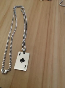 Kette Silberfarbend mit Kartenanhänger Pik Ass Modeschmuck - Bild 1 von 2