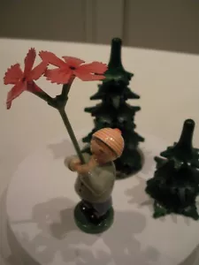 Wendt und Kühn Blumenkinder JUNGE m. NELKE (wie neu) - Bild 1 von 2