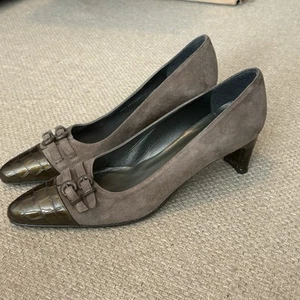 Stuart Weitzman Suede Brown Leather Heel Pumps Buckle Croc Detail Made in Spain - Picture 1 of 10