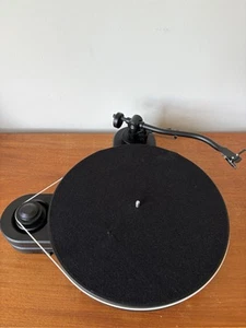 Pro-Ject RPM 1 Genie Turntable Ortofon 3E Cartridge. VGC. See Video - Picture 1 of 17