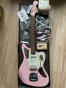 Pink Fender Square Fully Johnny Marr Modded Jaguar �� - Bild 1 von 3