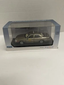 Prima risposta 1 di 500 auto polizia Iowa pattuglia di stato Ford Crown Vic 1:43 SH2 - Foto 1 di 5