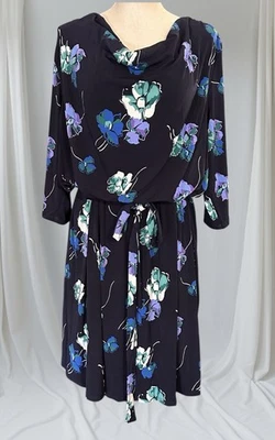 Vestido LEOTA Azul Floral con Cinturón Hecho en EE. UU. Manga 2L/2X 3/4 Nuevo con Etiquetas Foto 1 de 4