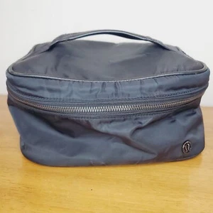 Lululemon “Break Free Kit” Cosmetic Bag Black Feathered Print Design Travel Bag - Picture 1 of 10