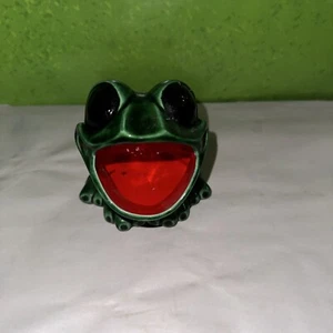 Soporte de esponja exfoliante rana cerámica boca abierta de colección verde oscuro - Imagen 1 de 3