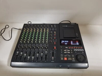 Yamaha MD8 Mini disk recorder with build in 8 channel mixer - Not loading the MD - Image 1 of 4