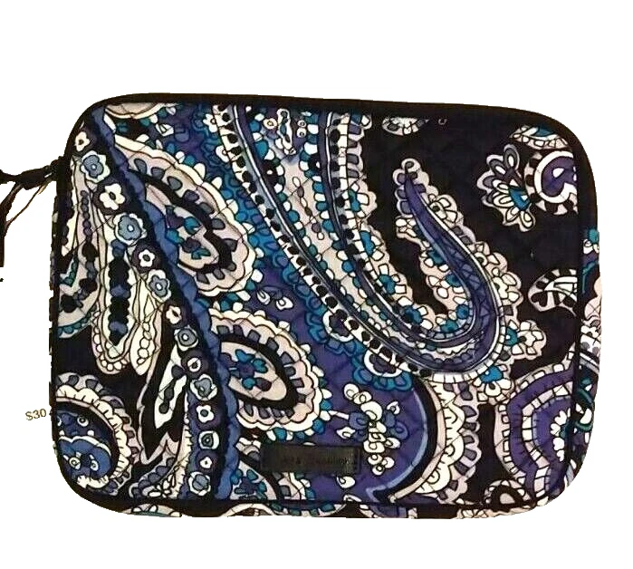 NUEVO CON ETIQUETAS Vera Bradley Funda para Tableta Acolchada Estuche Cubierta Bolso en Azul Cachemira Noche Profundo Foto 1 de 4