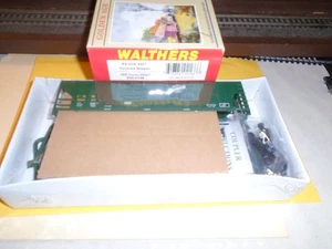 WALTHERS #932-5728 PS-2CD 4427 COVERED HOPPER - CNW #96043 HO - Imagen 1 de 1