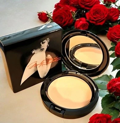 MAC Marilyn Monroe Beauty Powder FOREVER MARILYN - NEW, AUTHENTIC, LIMITED - Image 1 of 4
