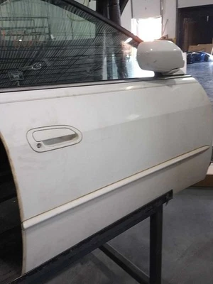 Passenger Right Front Door Sedan Electric Fits 98-02 ACCORD 474468 - Image 1 of 4