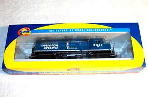 GP38-2 Locomotive: Conrail #8047 (Athearn #78920, HO), Tested & Working, +Box - Picture 1 of 9