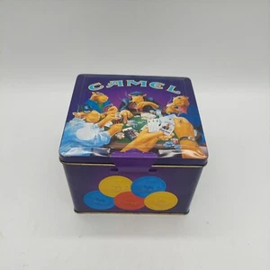 Set poker sigarette cammello vintage 1994 in latta di cammello con chip SOLO 1 mazzo di carte - Foto 1 di 8