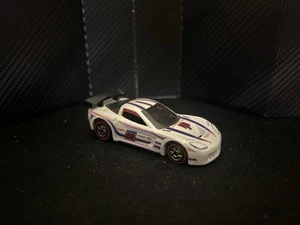 2015 Hot Wheels Redline Series 17/18 Chevy Corvette C6R White/Blue/Red Loose - Picture 1 of 8