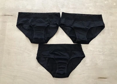 Трусики Thinx Hiphugger период герметичные размер M черные упаковка 3 шт. новые с ценниками - Изображение 1 из 4