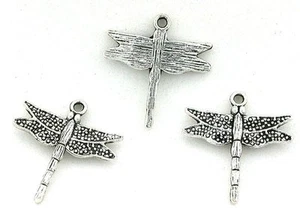 16 PEWTER SILVERPLATED LEAD FREE DRAGONFLY CHARM PENDANT CF791 - Picture 1 of 1