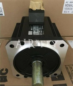 Ein Neu Panasonic Servo Motor MDMA152A1G - Bild 1 von 3