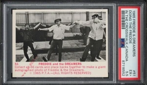 1965 DONRUSS FREDDIE & THE DREAMERS DOING FREDDIE IN CROSSWALK CANADA PSA 5.5 - Picture 1 of 2