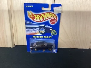 VINTAGE HOT WHEELS BLUE CARD 1989(MERCEDES 380 SEL)RARE - Picture 1 of 4