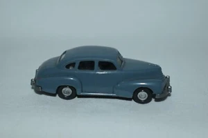 Wiking HO 1:87 Scale Opel Kapitan 51 Berlin-W - Picture 1 of 4
