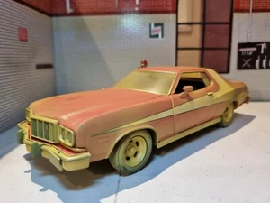 Ford Gran Torino Starsky And Hutch 1976 Weathered Dirty 1:24 Diecast Scale Model - Picture 1 of 10