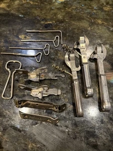 Posten 12 Dosen Flaschenöffner Drehschlüssel Weinschraube Vaughan's Ekco ++ - Bild 1 von 3