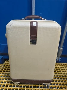 Delsey Hard Shell Suitcase 4 Wheel Spinners Cream & Brown Trim - Picture 1 of 18