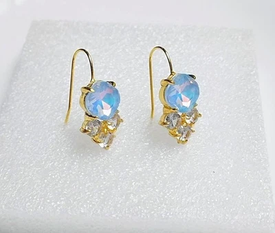 Pendientes de piedras preciosas azul cielo Anthropologie  Foto 1 de 4