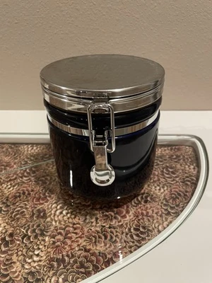 "The Main Ingredient Destry Ware bote de 5"" azul cobalto con tapa de fianza de alambre" Foto 1 de 4