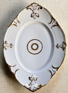 PLAT OVALE PORCELAINE DE PARIS BLANC ET OR EPOQUE NAPOLEON III 33 x 23,5 cm - Foto 1 di 12