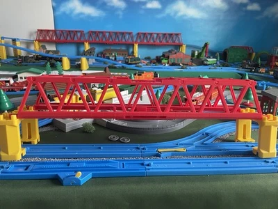 Tomy TTTE Plarail Red Girder Bridge with Track and Piers - Image 1 of 2