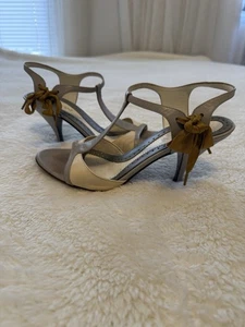 Yves Saint Laurent Sz 38 1/2 Gray/Beige Slingback Heels Leather Sandals - Picture 1 of 17