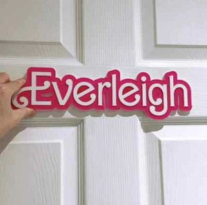 Barbie Türname, Mädchen Türname, rosa Türname, Mädchenzimmer, Barbieschild - Bild 1 von 4