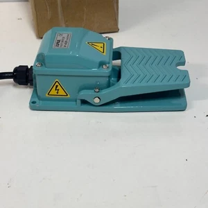 Fußschalter 402R 250VAC 15A FUSSPEDALSCHALTER FÜR CNC MASCHINE - Bild 1 von 8