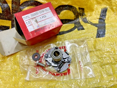 Honda C90 CD90 CL90 CS90 CM91 CT90 S90 Advancer Spark NOS Genuino 30220-028-003 Foto 1 de 4