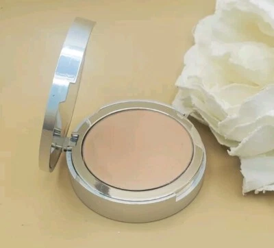 It Cosmetics Your Skin But Better CC Airbrush Perfecting Powder Medium 0.33 oz I - Image 1 of 4