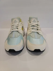 Nike WMNS Air Huarache Run women lifestyle sneakers NEW sail blue Sz6.5  - Picture 1 of 6