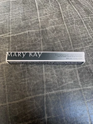 New In Box Mary Kay Facial Highlighting Pen Shade #1 #019019 Full Size Fast Ship - Image 1 of 3