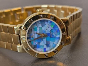 Swiss Opal watch, gold color - Picture 1 of 7