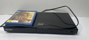 Samsung Blu-Ray 3D Player Model BD-E5900.No remote Tested Working - Picture 1 of 7