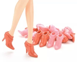 Barbie Puppe 10 Paar High Heel Schuhe Konvolut zufällige Farben Puppenkleidung Zubehör - Bild 1 von 12