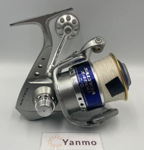 Mulinello da Pesca Spinning Daiwa SALTIGA Z 4500 Entrambi i Manici Rapporto Ingranaggi 4.9:1 Usato - Foto 1 di 21