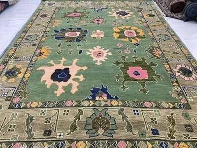 Vintage Hand-Knotted  Oushak Rug – Turkish Wool Oriental Area Carpet Decor - Image 1 of 4