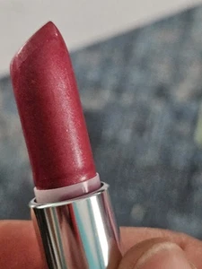 New! Clinique Different Lipstick ~ Raspberry Glace ~ Full Size - Picture 1 of 7