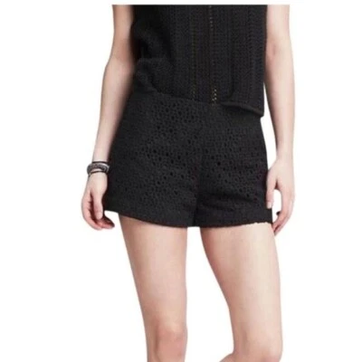 Banana Republic Women's Lace Shorts Black Size 2P Petite - Image 1 of 4