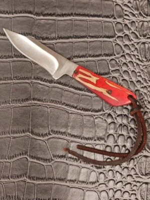 Cabo de resina vermelha Cholla Cactus 440HC lâmina de fixação de ponto de queda de aço com bainha de couro - Imagem 1 de 4