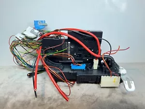 2012-2014 MERCEDES C-CLASS Fuse Box Relay Rear SAM Control Module OEM 2049060105 - Picture 1 of 7